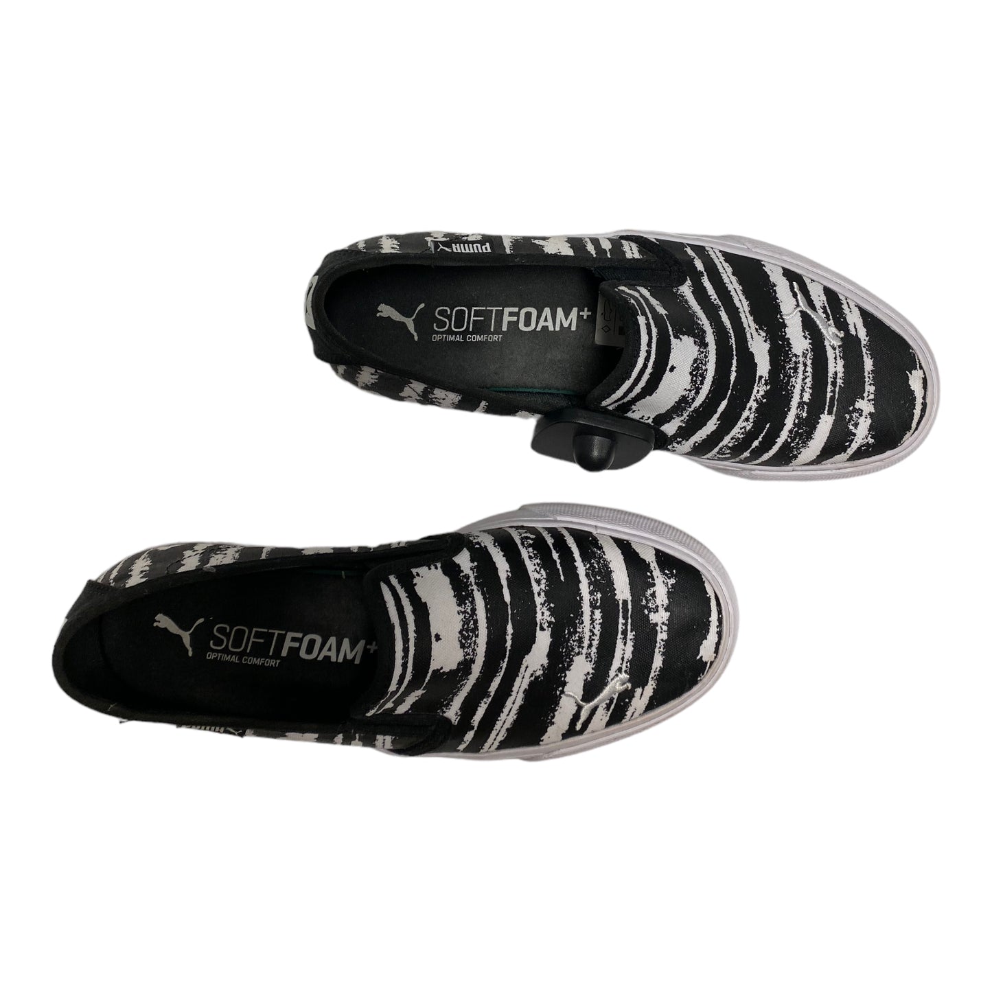 Shoes Sneakers By Puma Size: 6.5
