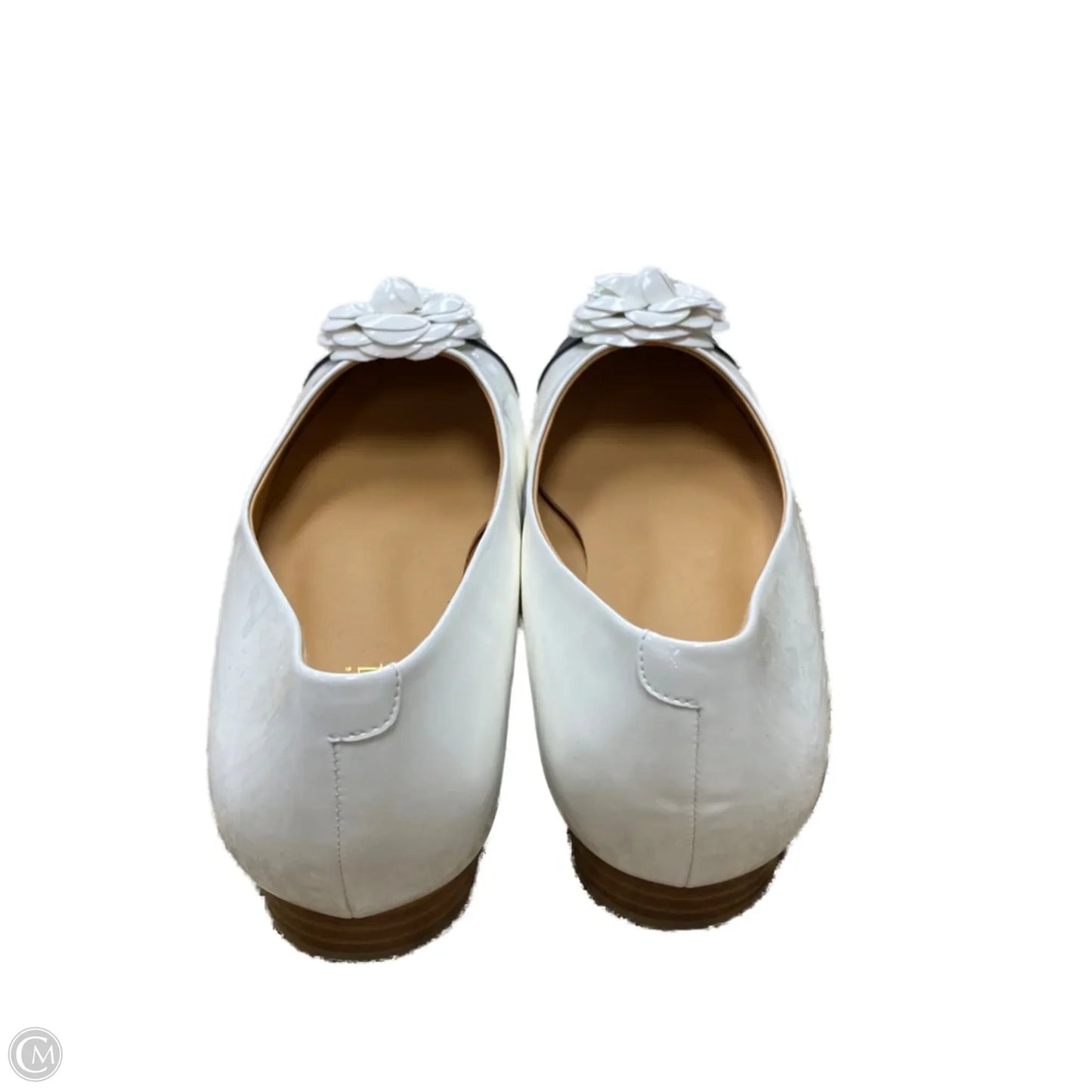 Shoes Flats By TUPAKEI In White, Size: 9.5