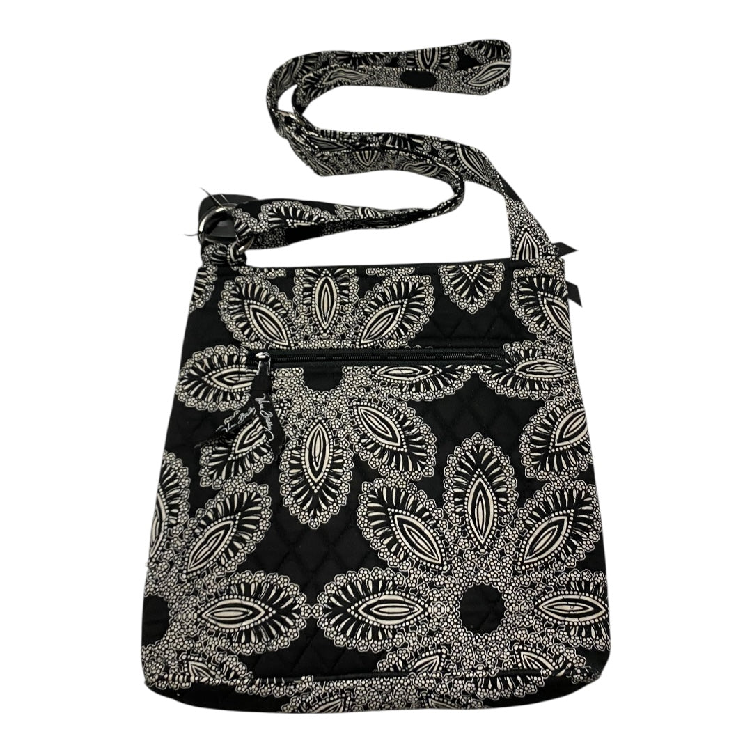 Handbag By Vera Bradley In Black & White, Size:Medium