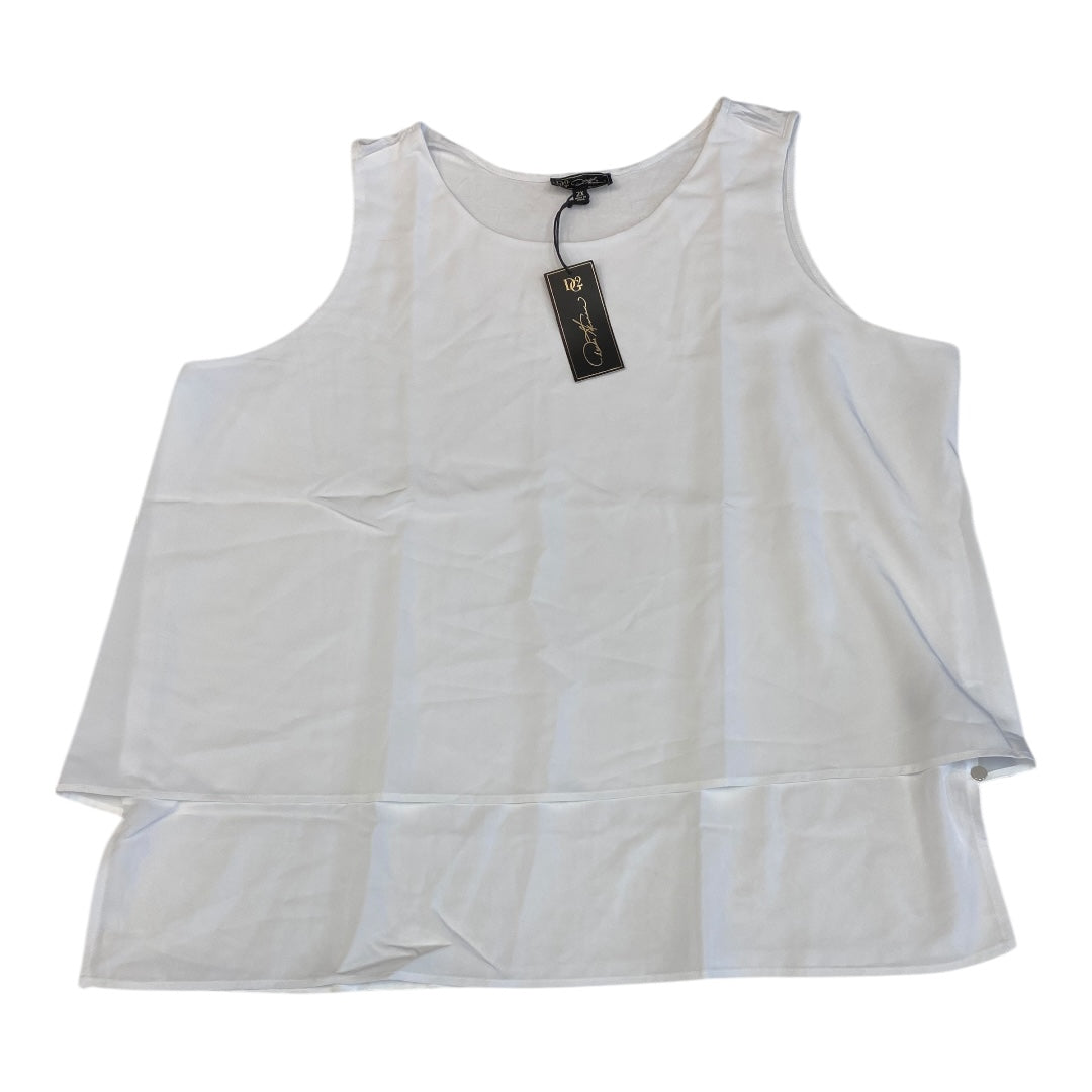 Top Sleeveless By Cmc In White, Size:2X