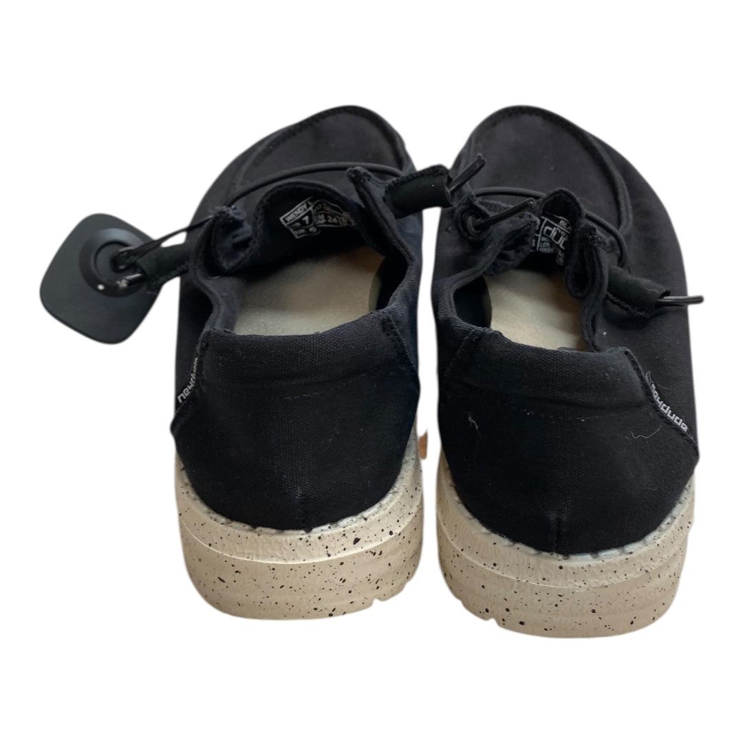 Shoes Flats By Hey Dude In Black, Size:7