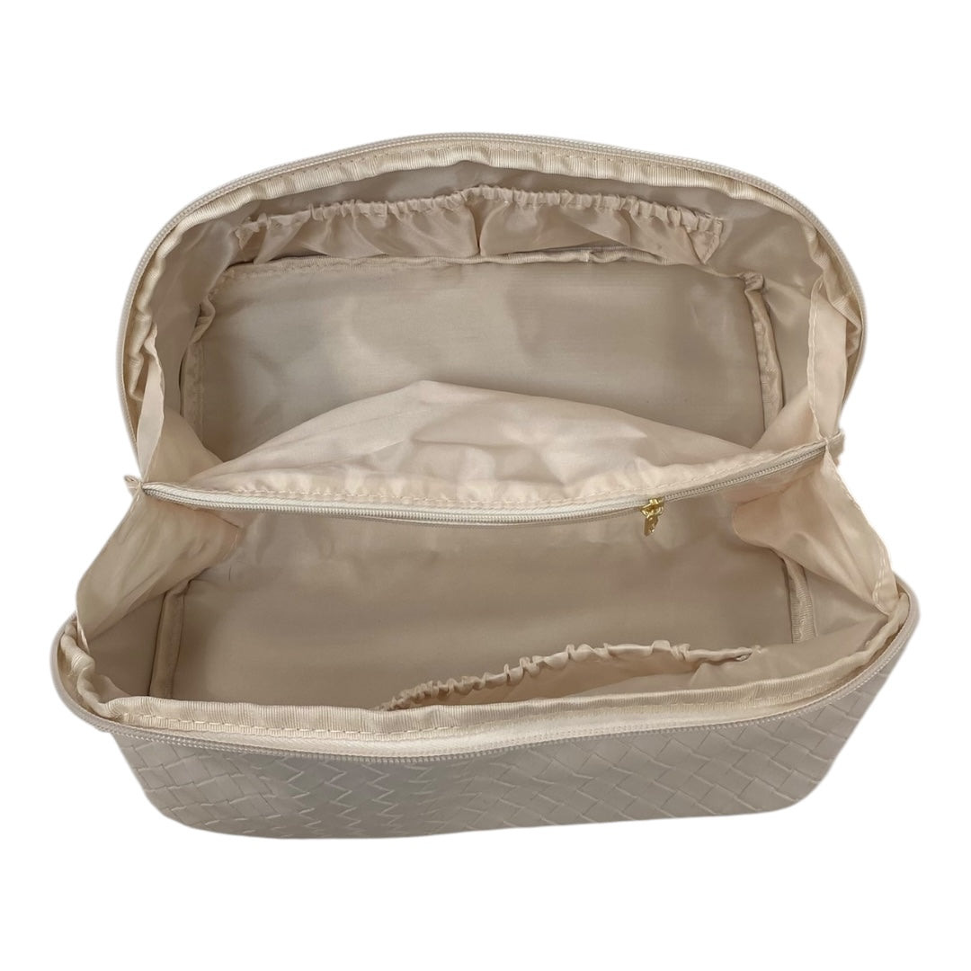 Makeup Bag By Cmc In Ivory, Size:Small