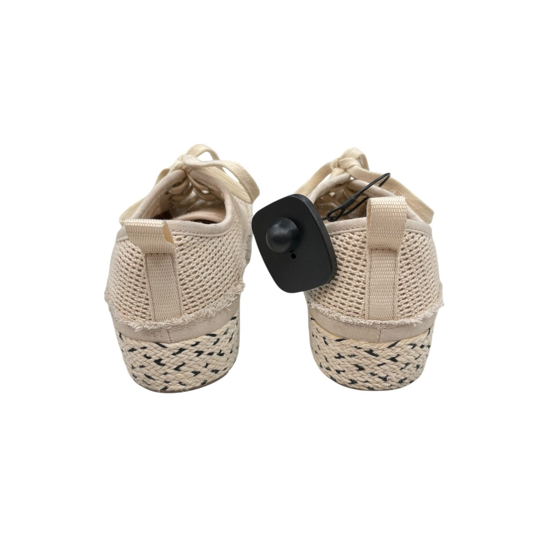 Shoes Sneakers By Bobs In Tan, Size:9
