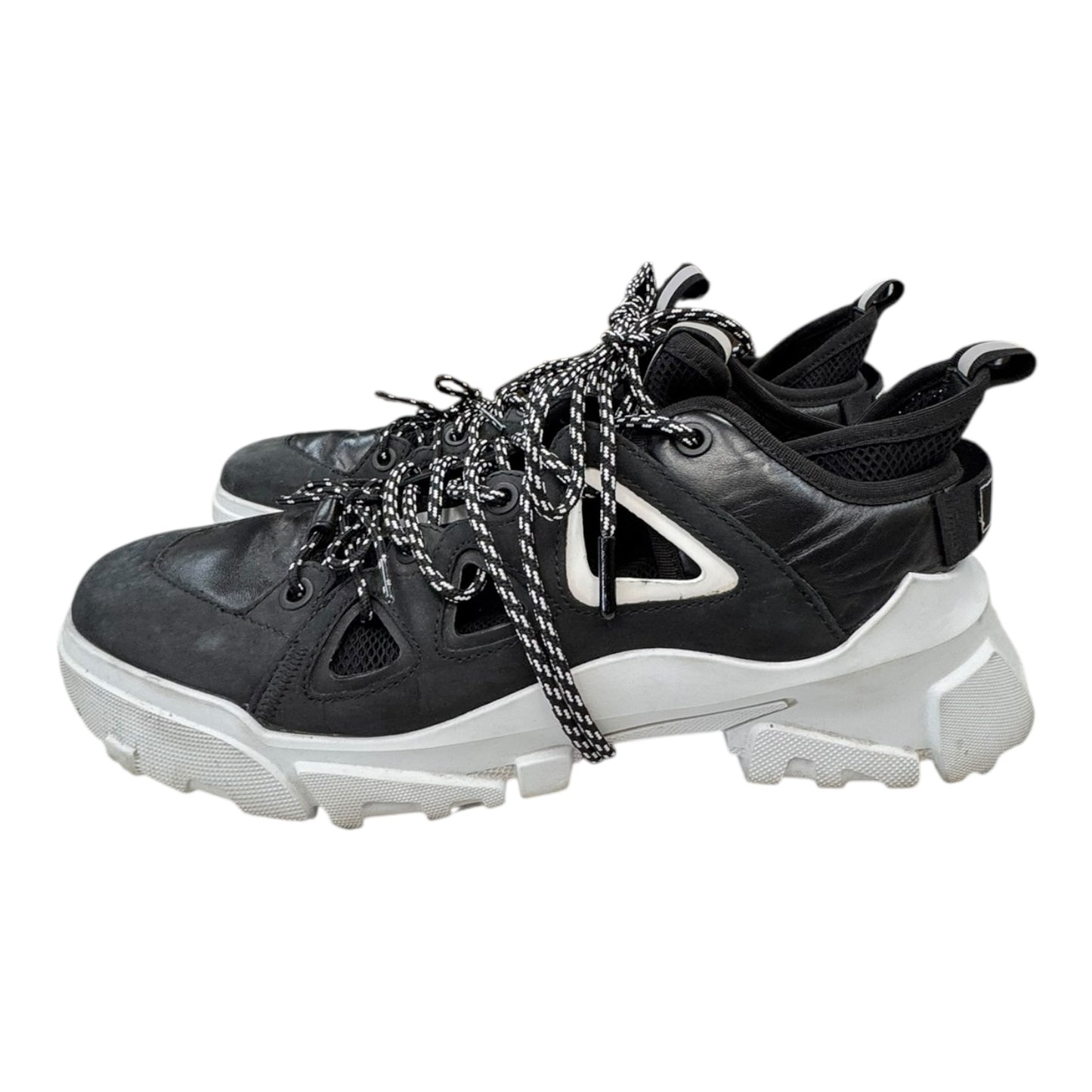 Shoes Luxury Designer By Alexander Mcqueen In Black & White, Size:9