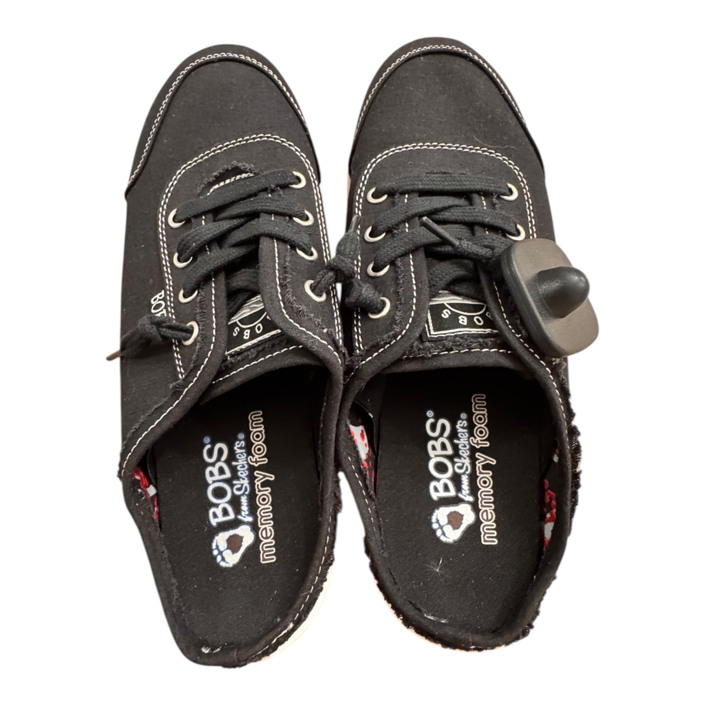Shoes Sneakers By Bobs In Black & White, Size:7
