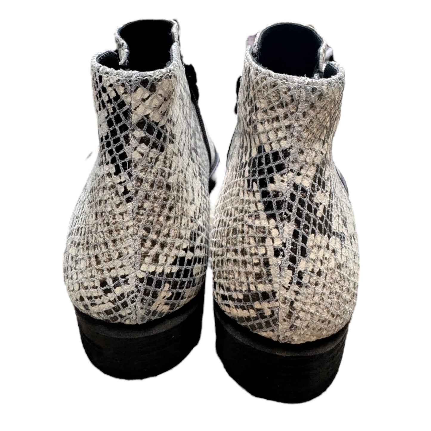 Boots Ankle Heels By Vaneli In Animal Print, Size:8