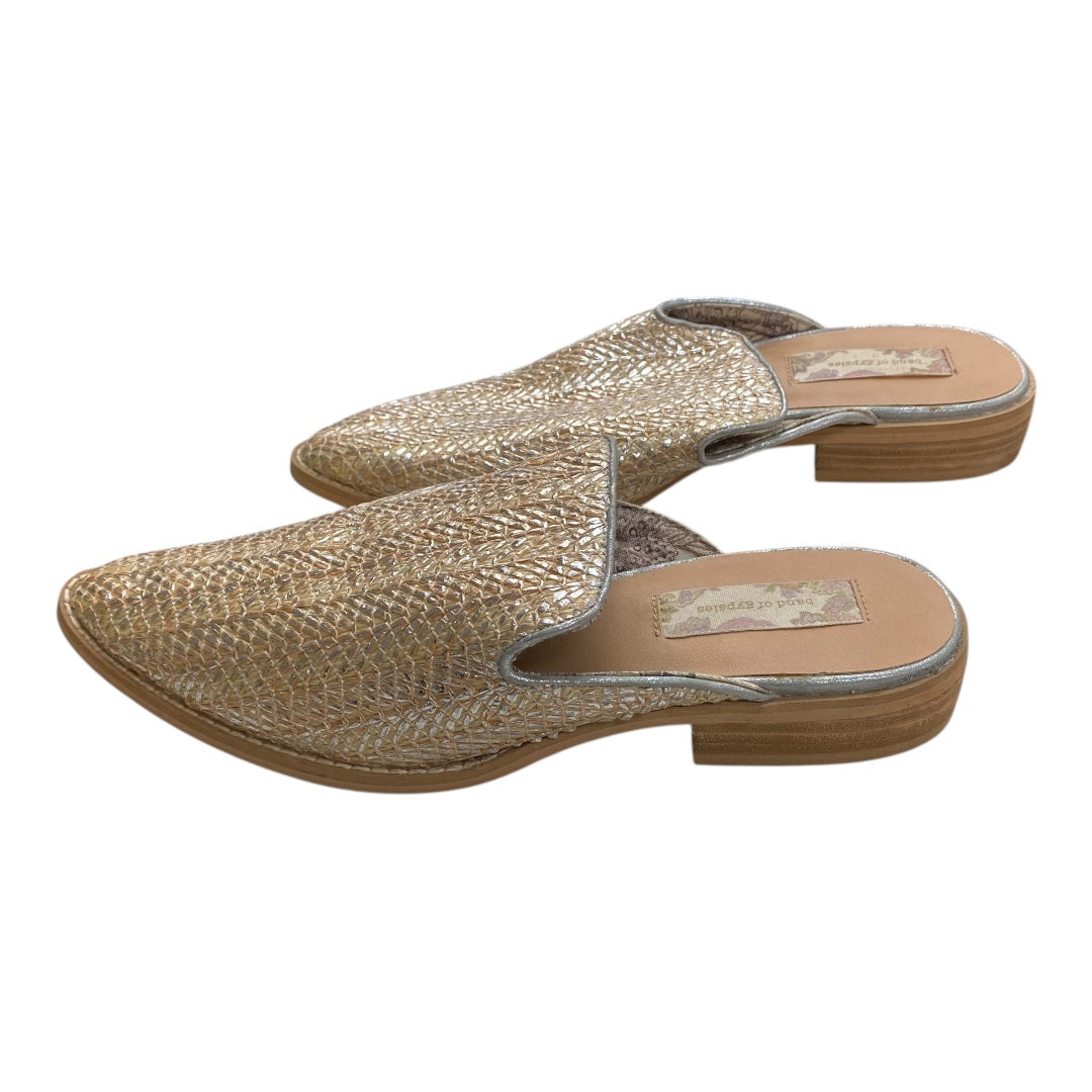 Shoes Flats By Band Of Gypsies In Tan, Size:9