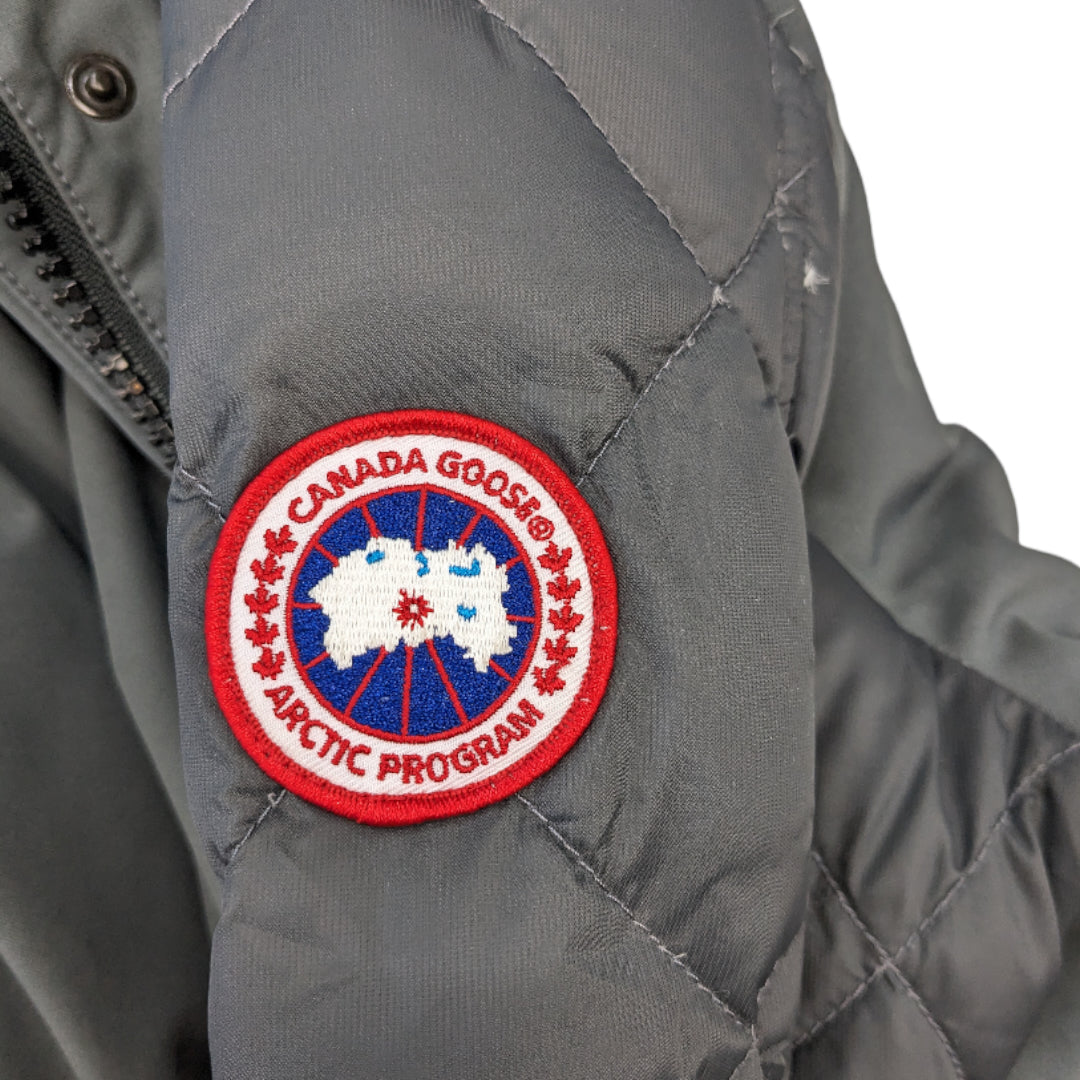Luxury Jacket Puffer & Quilted By Canada Goose Size: L