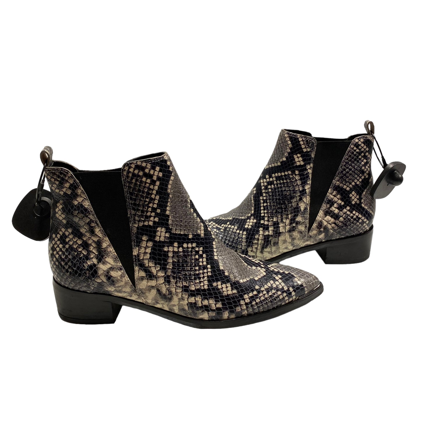 Boots Ankle Flats By Marc Fisher Size: 6.5