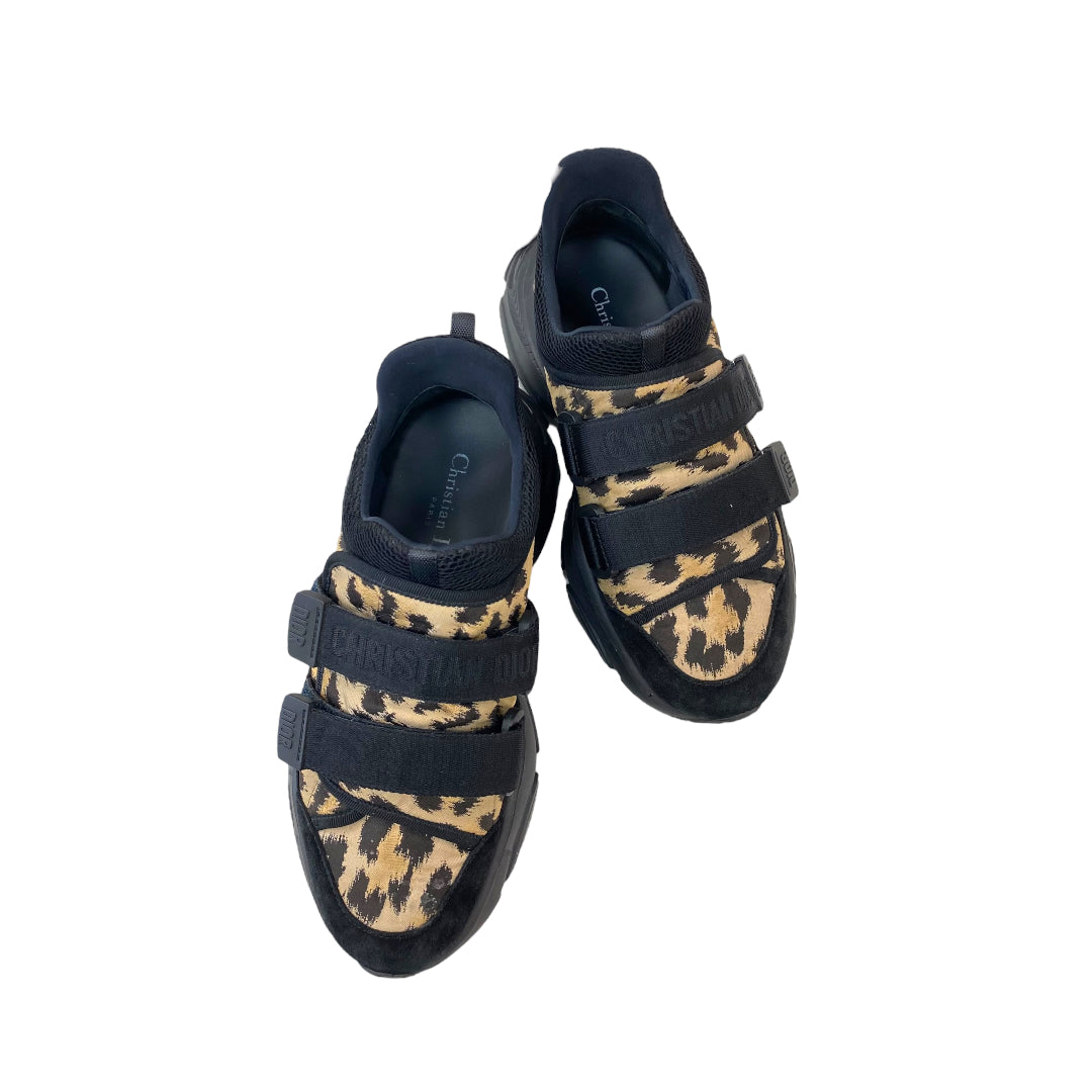 Shoes Luxury Designer By Christian Dior Size: 7.5
