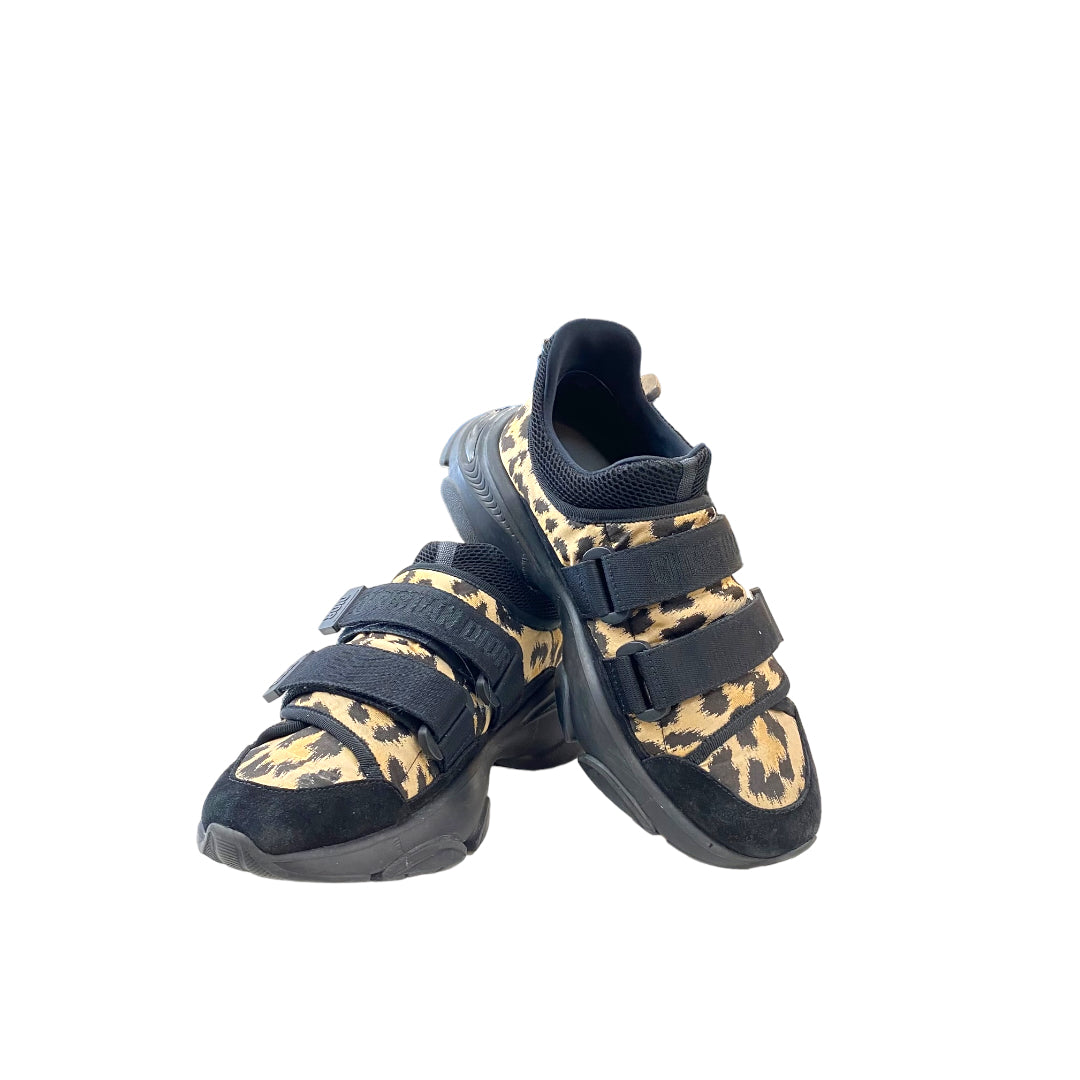 Shoes Luxury Designer By Christian Dior Size: 7.5