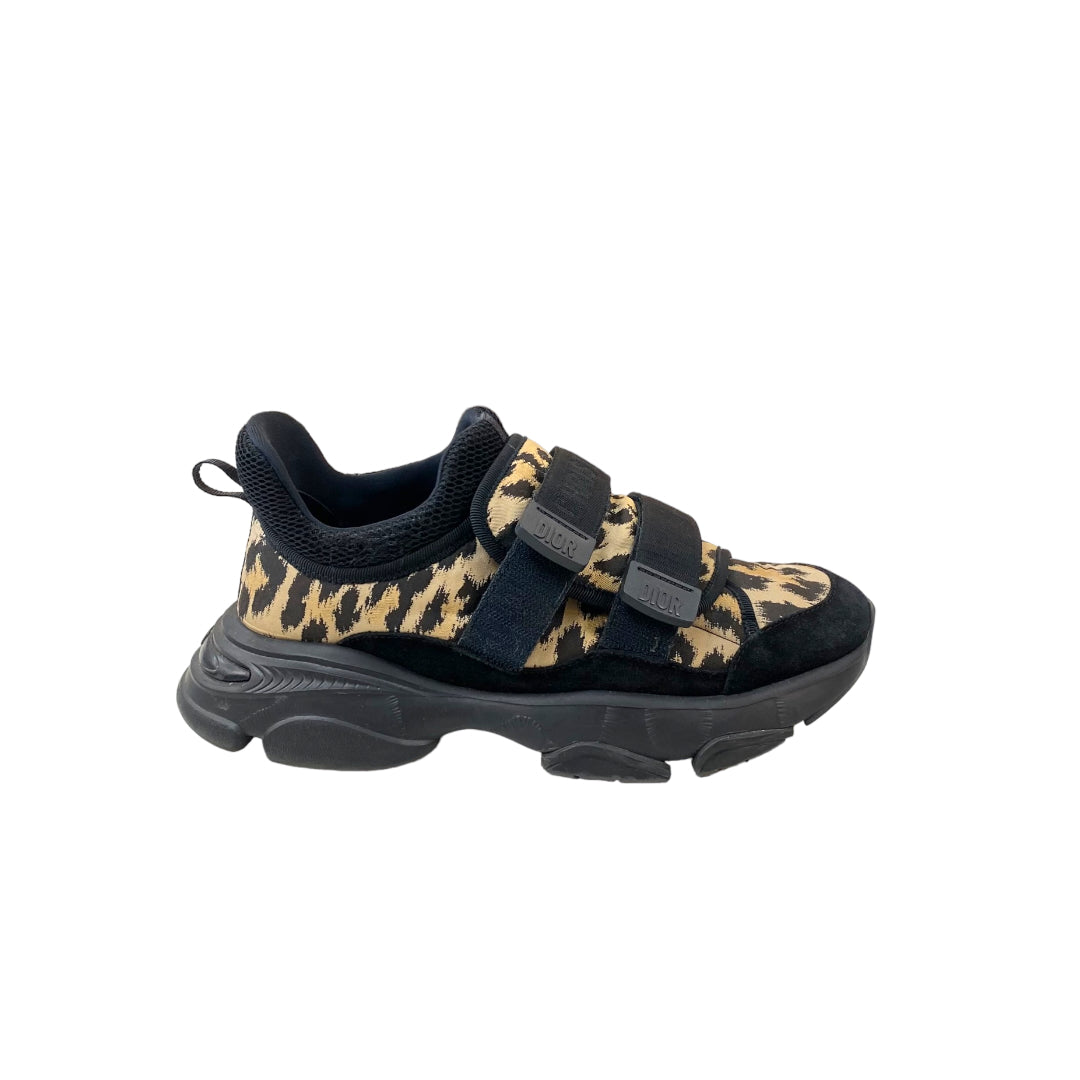Shoes Luxury Designer By Christian Dior Size: 7.5