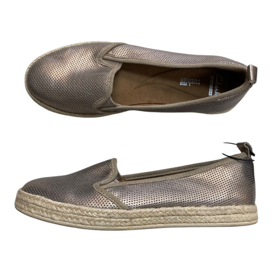 Shoes Flats By Clarks In Taupe, Size:8