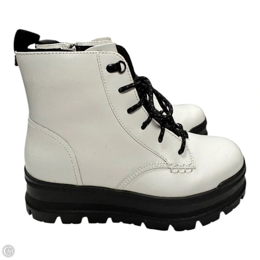 Boots Designer By Dr Martens In White, Size: 10
