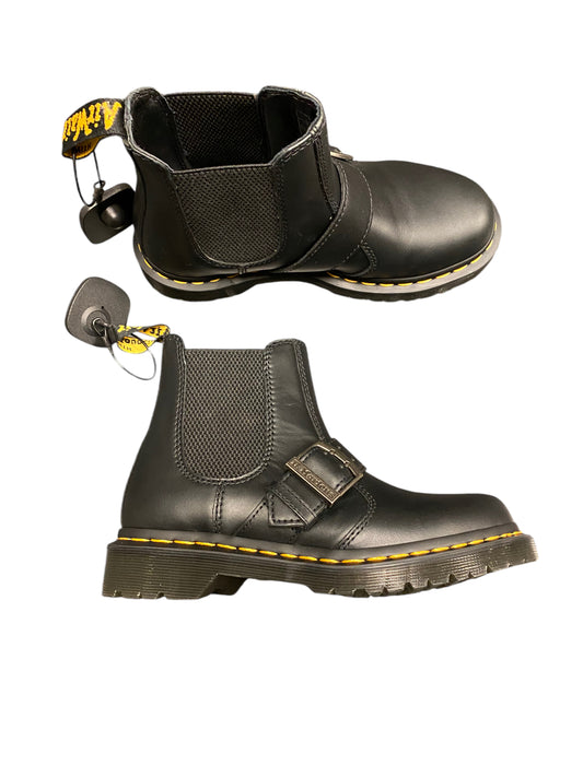 Boots Designer By Dr Martens In Black, Size: 6