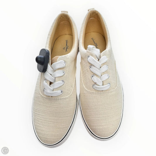 Shoes Sneakers By Universal Thread In Yellow, Size: 9