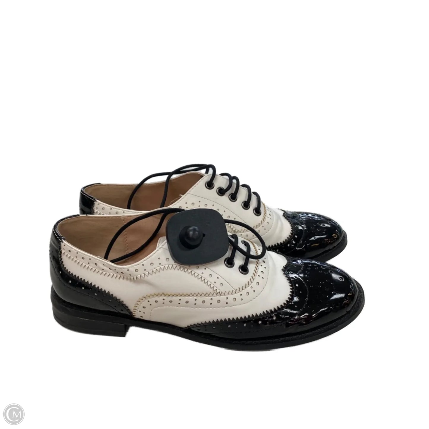 Shoes Flats By Monroe And Main In Black & White, Size: 7.5