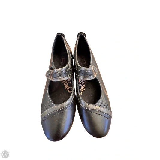 Shoes Flats By Aetrex In Black, Size: 8