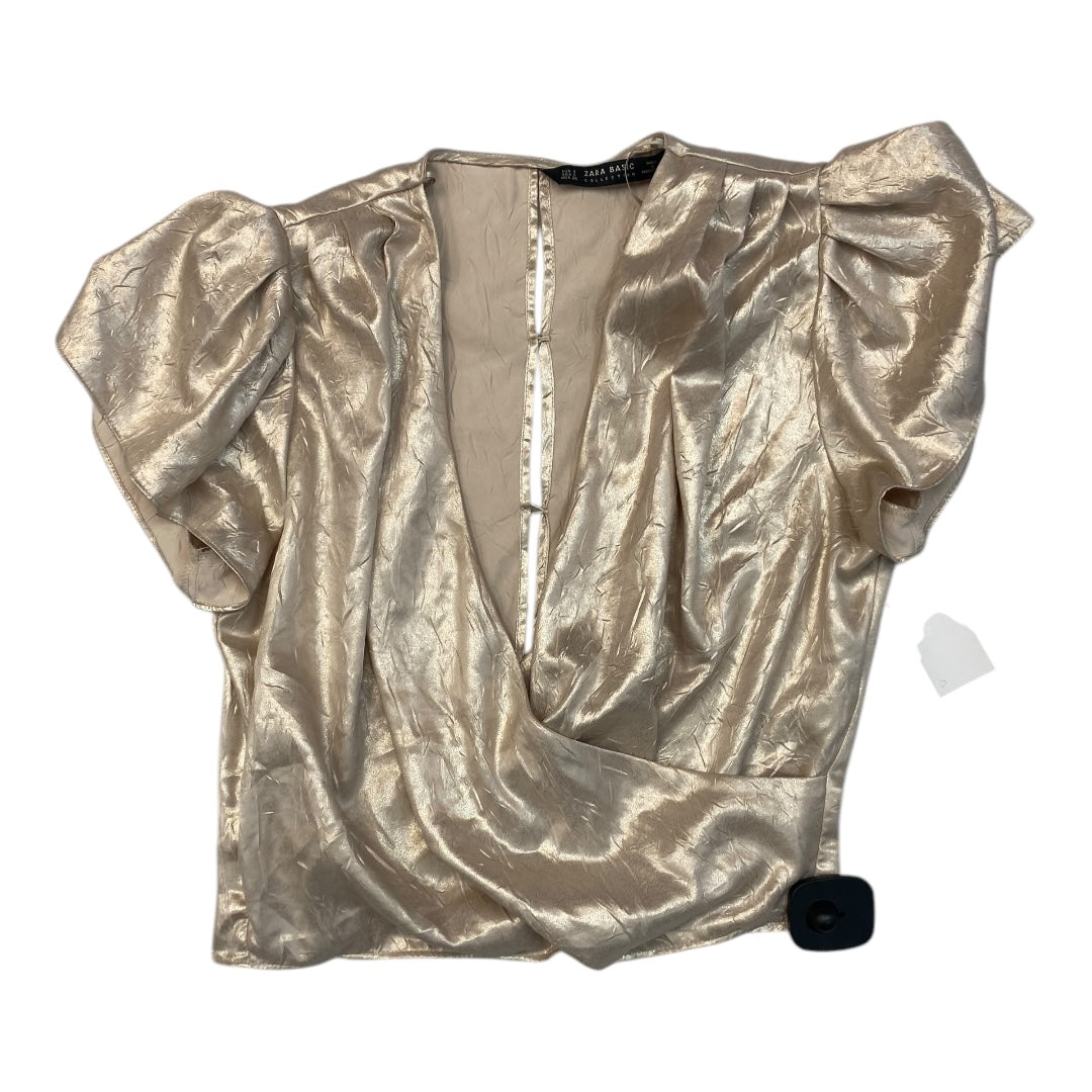 Top Short Sleeve By Zara Basic In Gold, Size: S