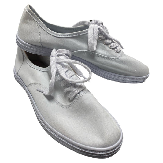 Shoes Sneakers By Universal Thread  Size: 11