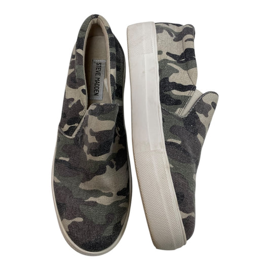 Shoes Sneakers By Steve Madden In Camouflage Print, Size: 8