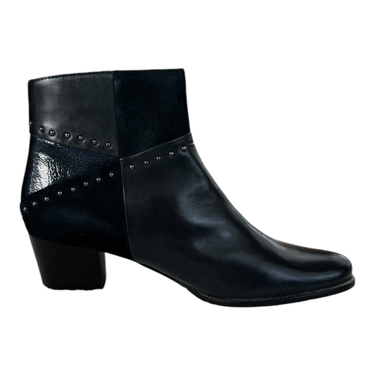 Boots Ankle Heels By REGARDE LE CIEL In Navy, Size: 9