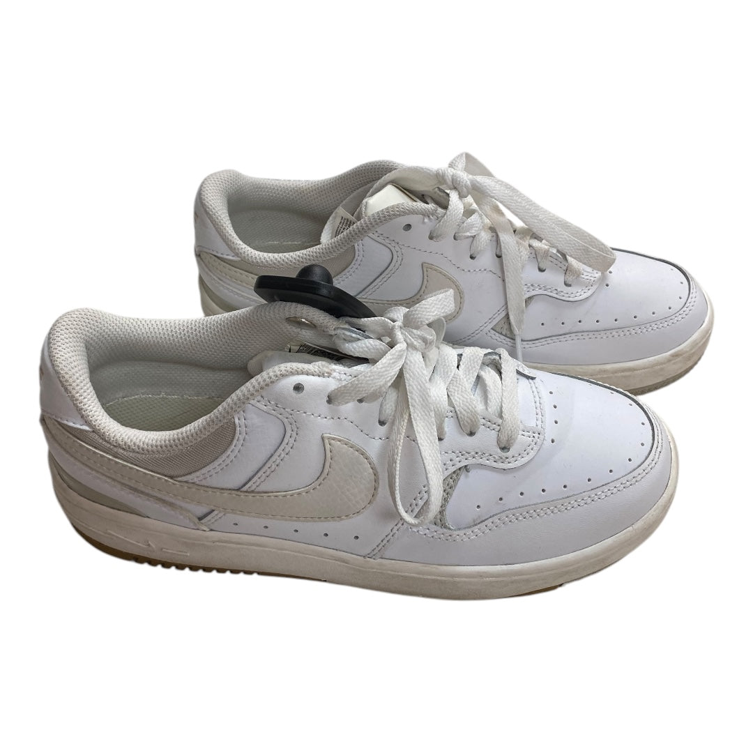 Shoes Athletic By Nike In White, Size: 7