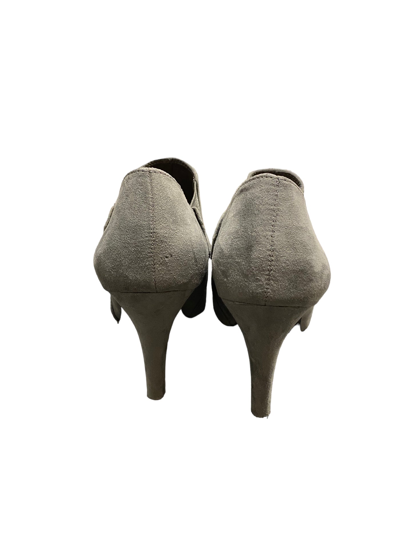 Shoes Heels Stiletto By Covington In Grey, Size: 8