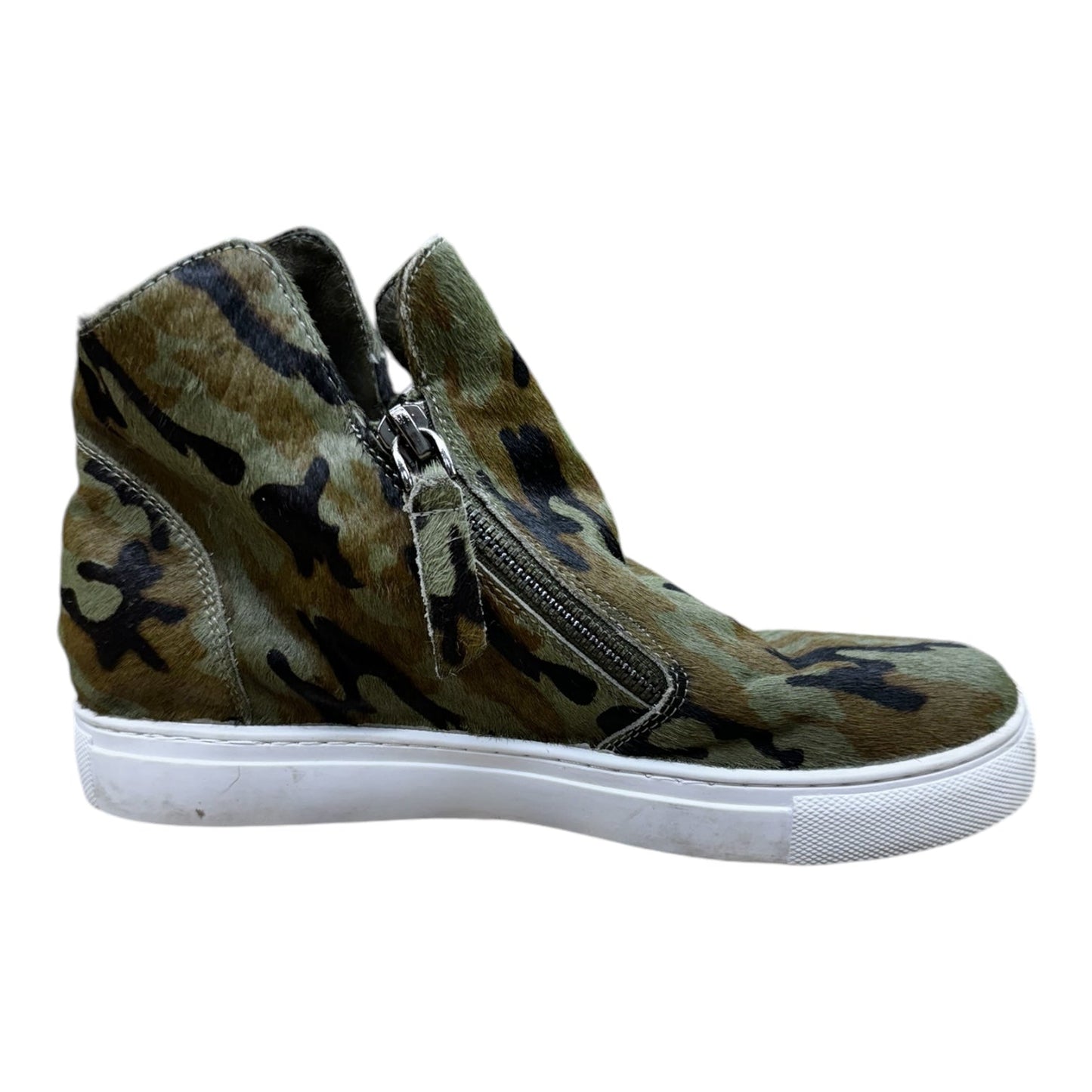 Shoes Sneakers By ALL BLACK In Camouflage Print, Size: 6
