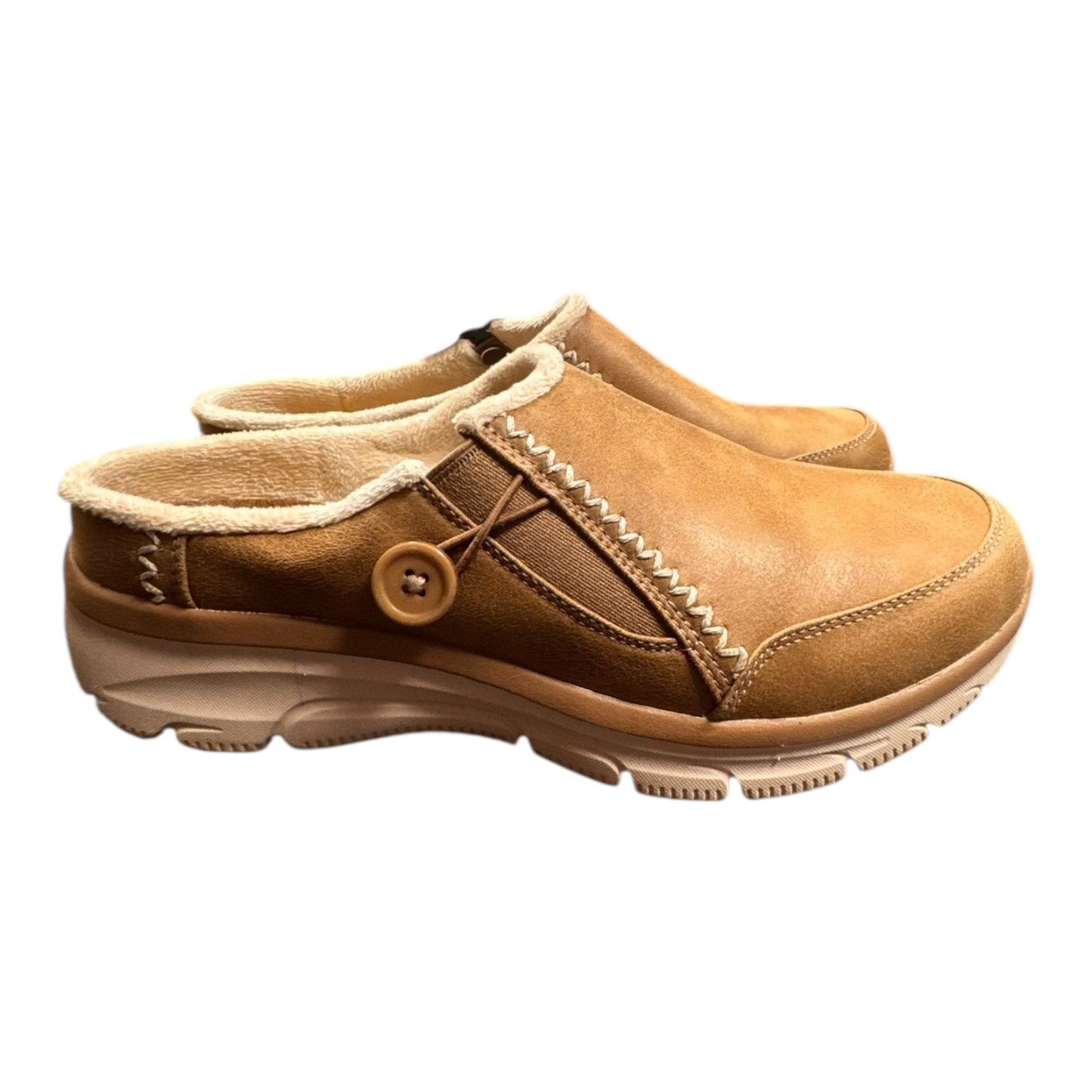 Shoes Flats By Skechers In Tan, Size:10