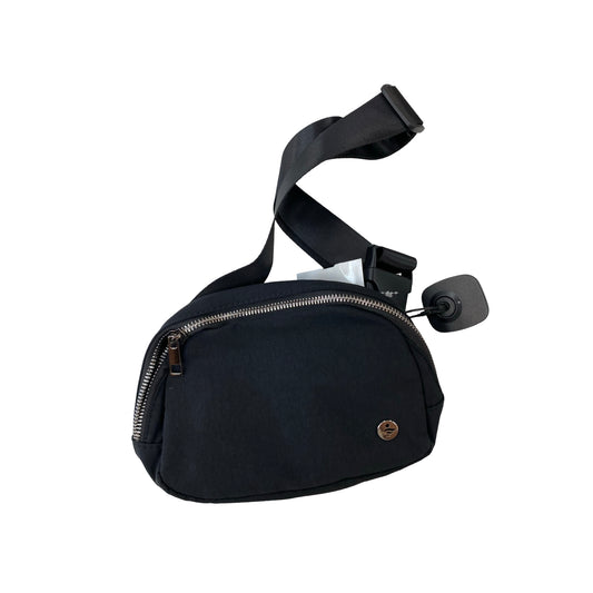 Belt By Clothes Mentor In Black