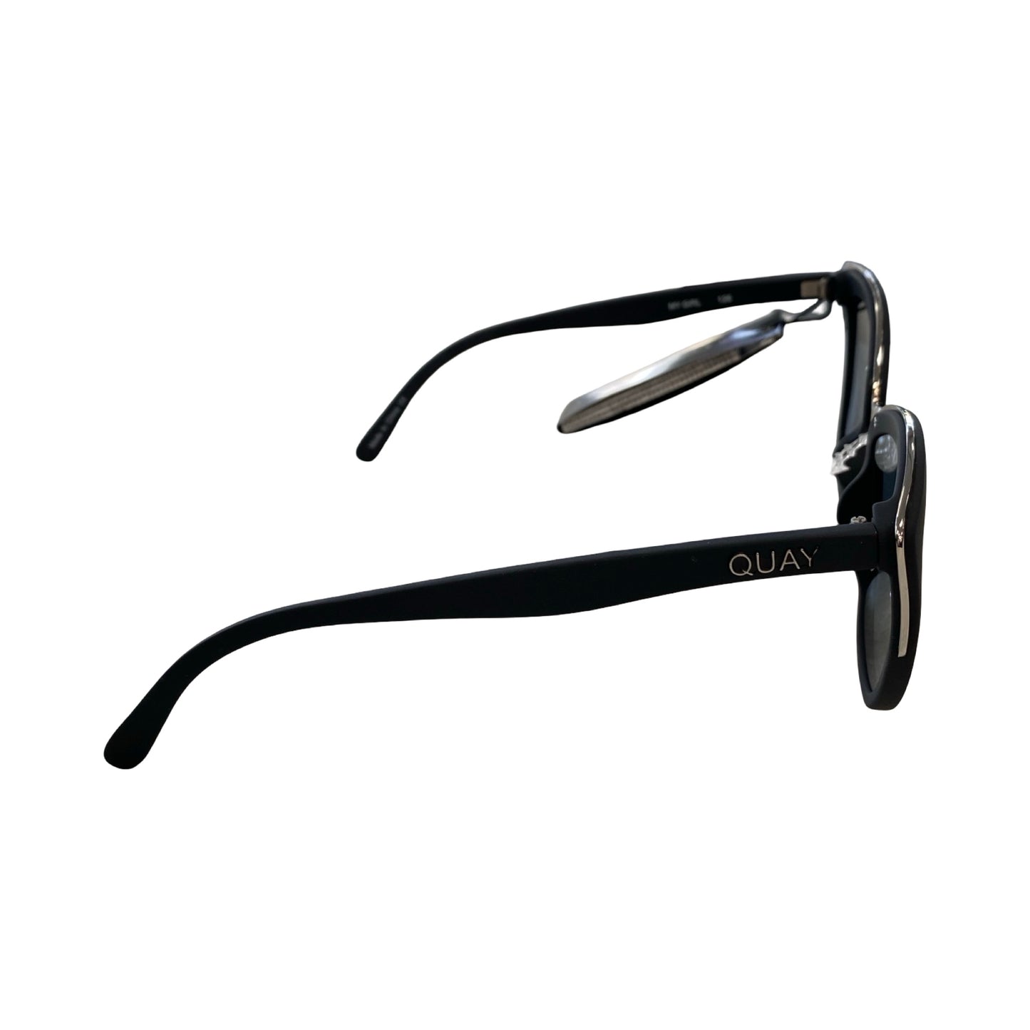 Sunglasses By Quay In Black, Size: