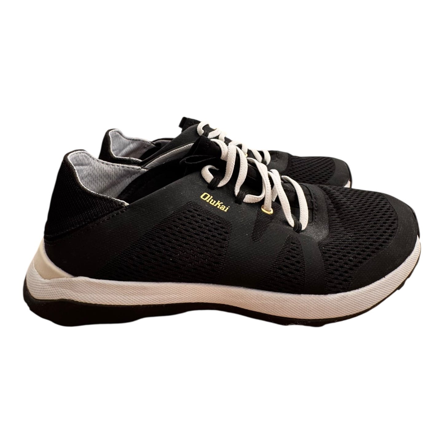Shoes Athletic By Olukai In Black, Size:8.5