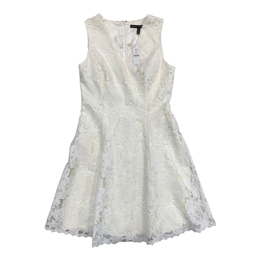 Dress Party Short By White House Black Market In Cream, Size:8