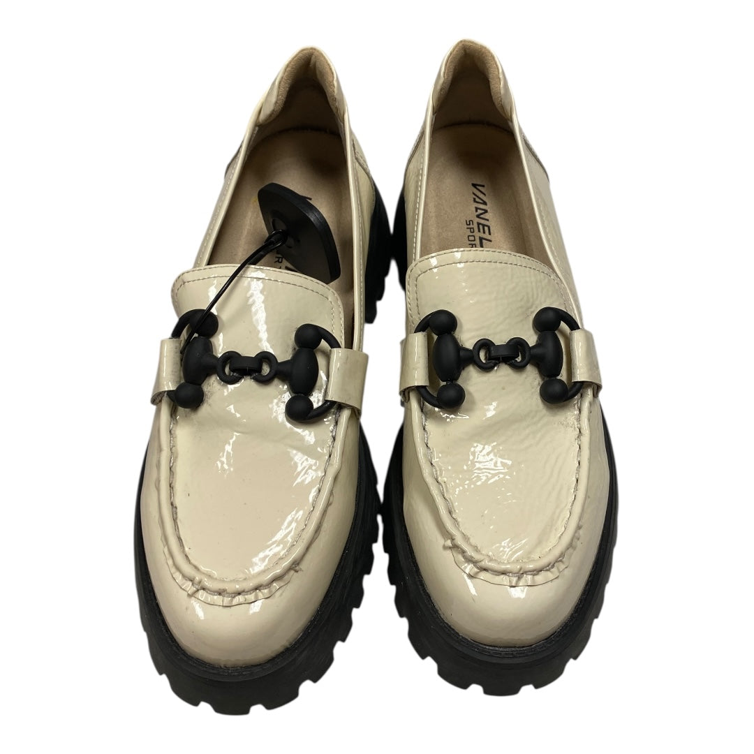 Shoes Flats By Vaneli In Cream, Size:6.5