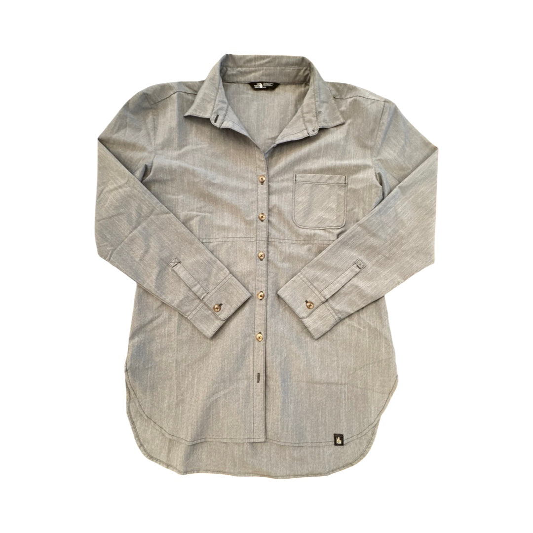 Athletic Top Ls Collar By The North Face In Grey, Size:M