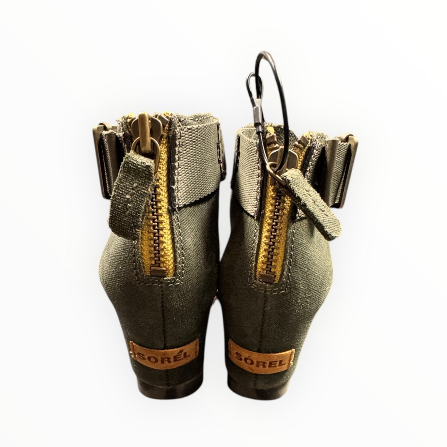 Sandals Designer By Sorel In Green, Size:8.5