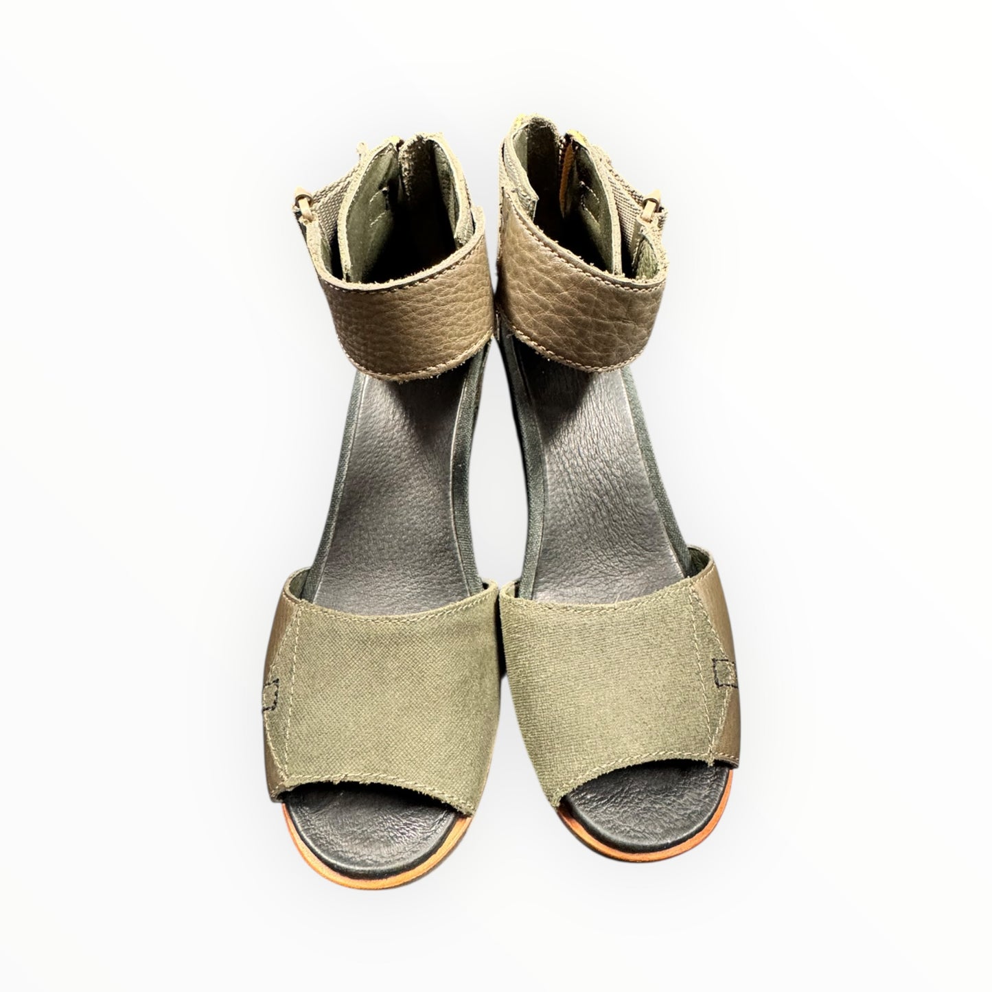 Sandals Designer By Sorel In Green, Size:8.5