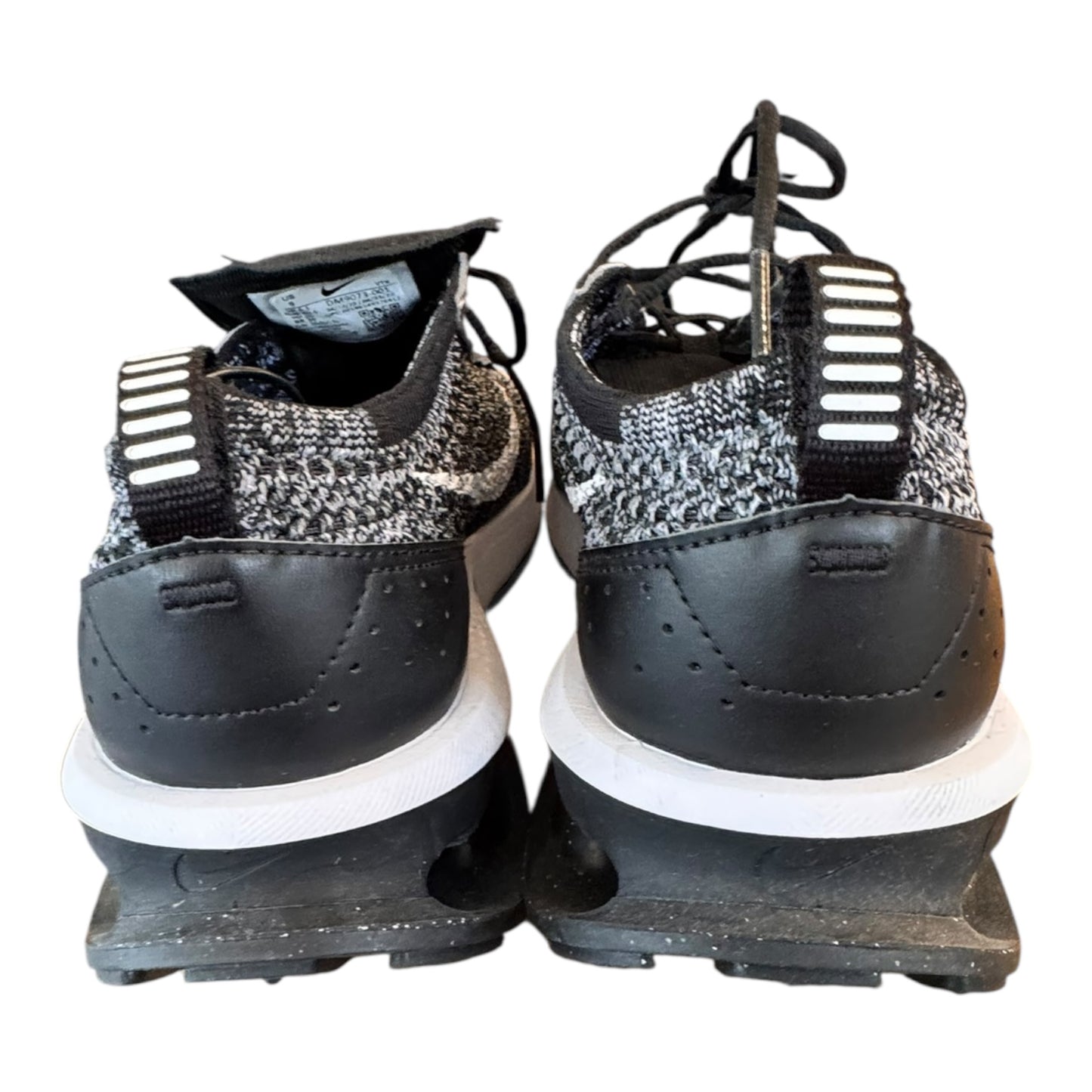Shoes Athletic By Nike In Black & White, Size:9