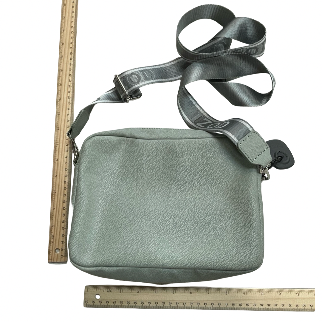 Handbag By Izod In Green, Size:Small