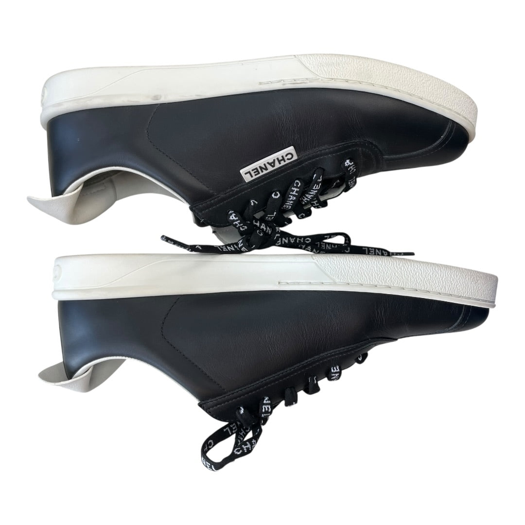 Shoes Luxury Designer By Chanel In Black & White w/ Box Size: 39.5