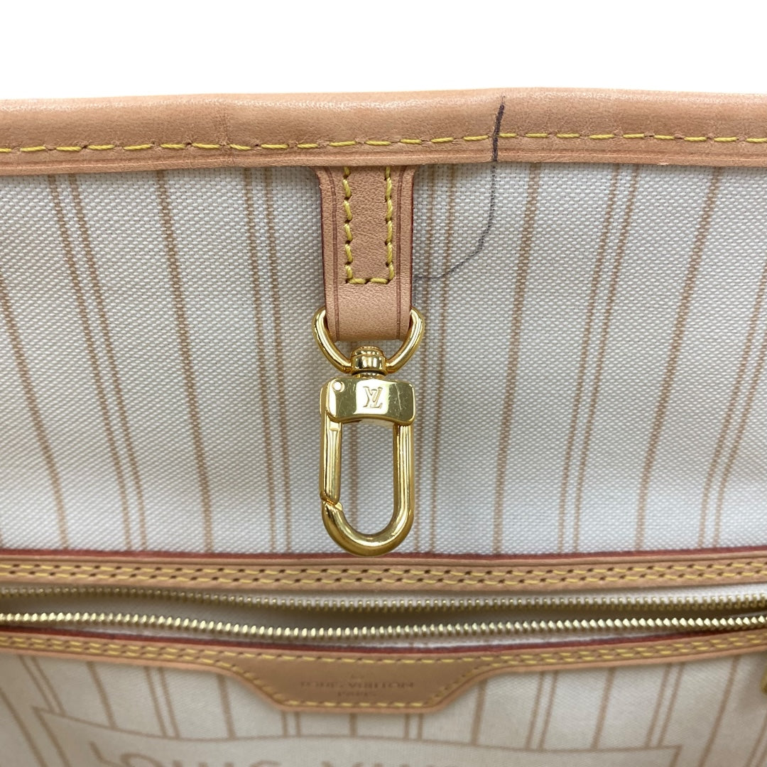 Handbag Luxury Designer By Louis Vuitton In Cream - DAMIER AZUR NEVERFULL MM, Size:Medium