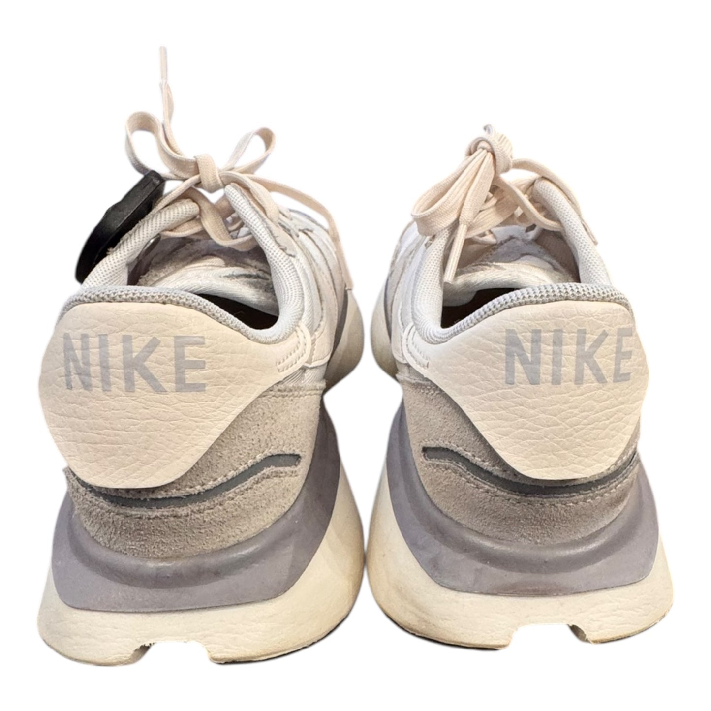 Shoes Athletic By Nike In Grey, Size:8.5