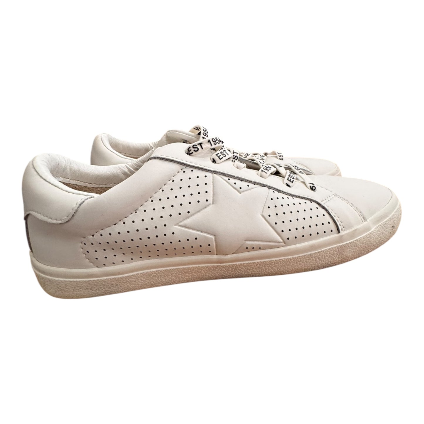 Shoes Athletic By Vintage Havana In White, Size:9