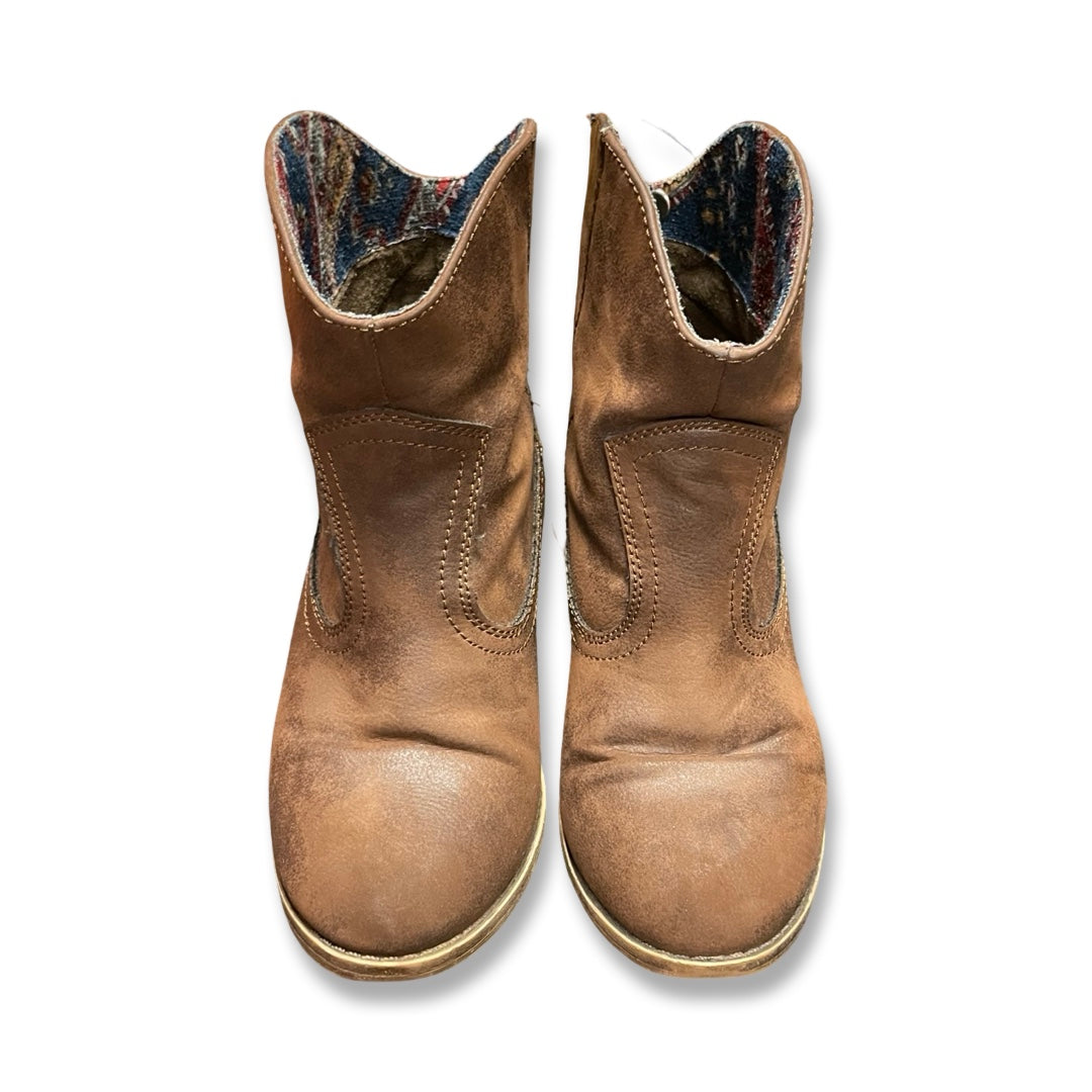 Boots Ankle Heels By Rocket Dogs In Brown, Size:7