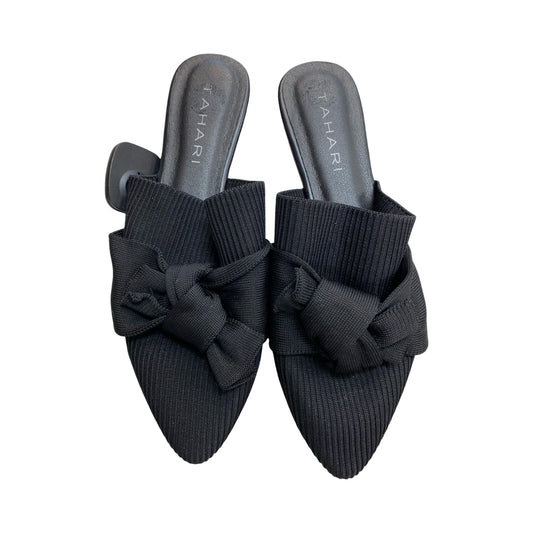 Shoes Flats By Tahari In Black, Size:10