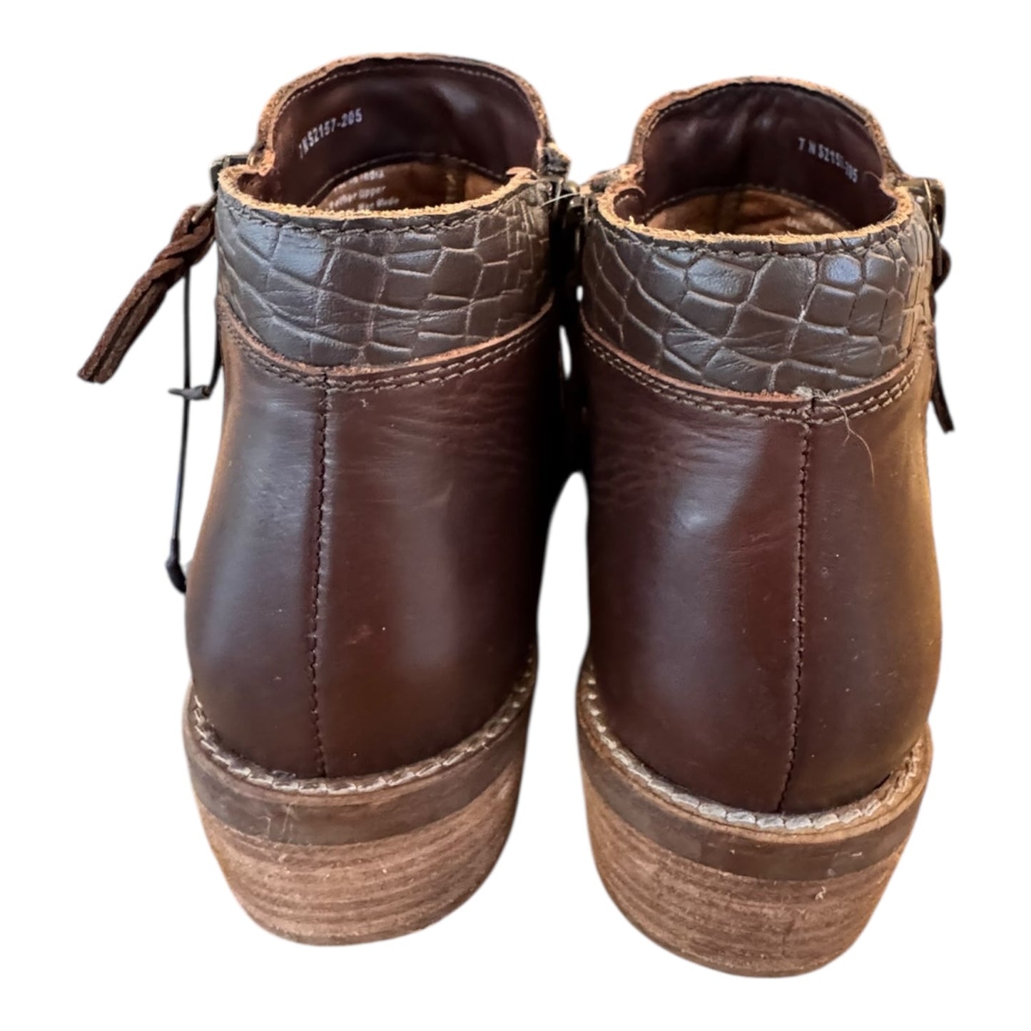 Boots Ankle Heels By SOFT WALK In Brown, Size:7