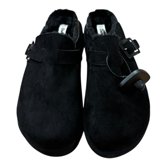 Shoes Flats By OUTWOODS In Black, Size:10