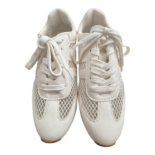 Shoes Athletic By Dolce Vita In White, Size:9