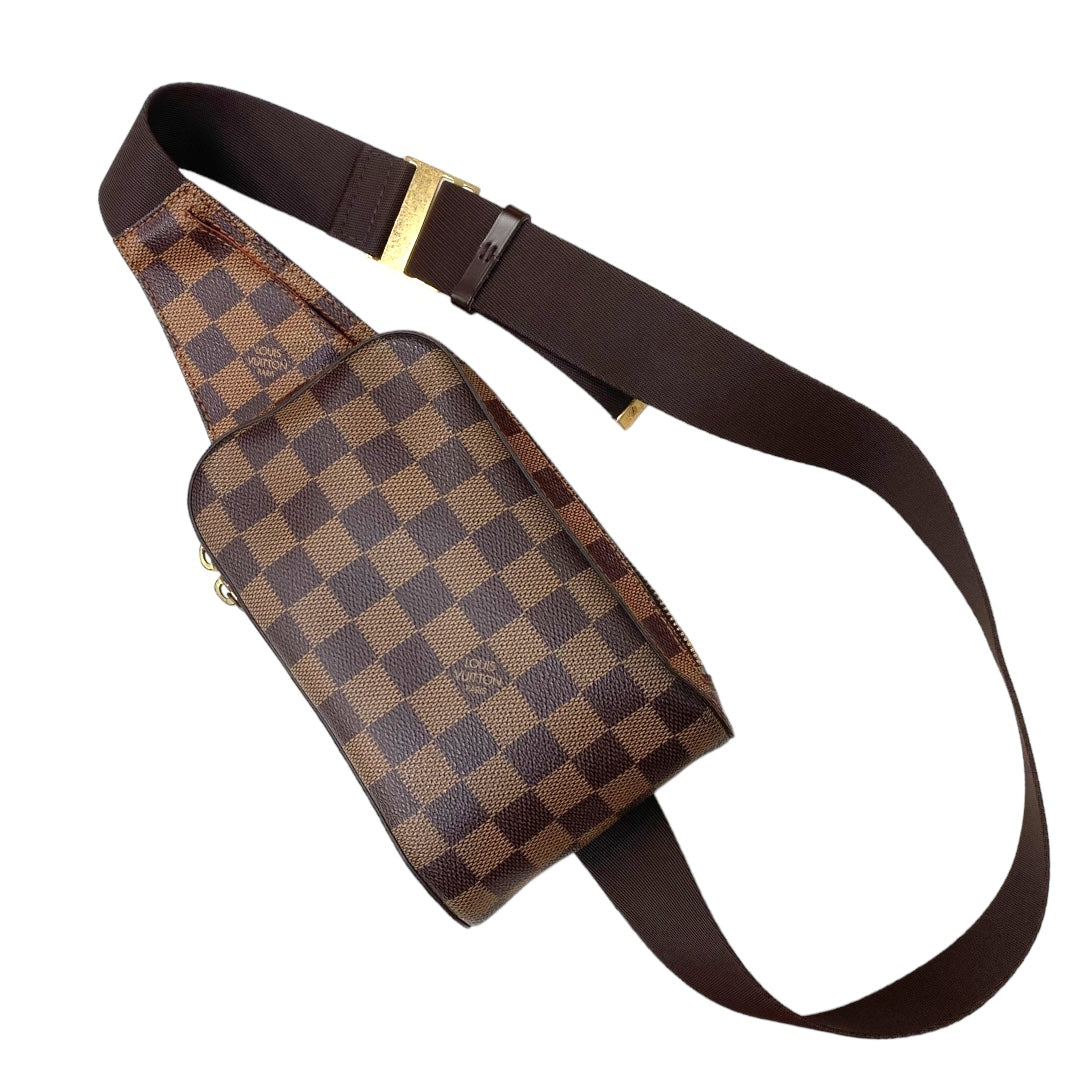 Belt Bag Luxury by Louis Vuitton - Size: Small